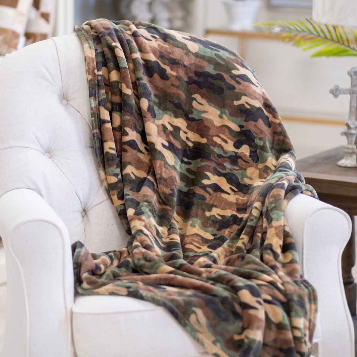 Camouflage Plush Throw Green/Brown 50x60